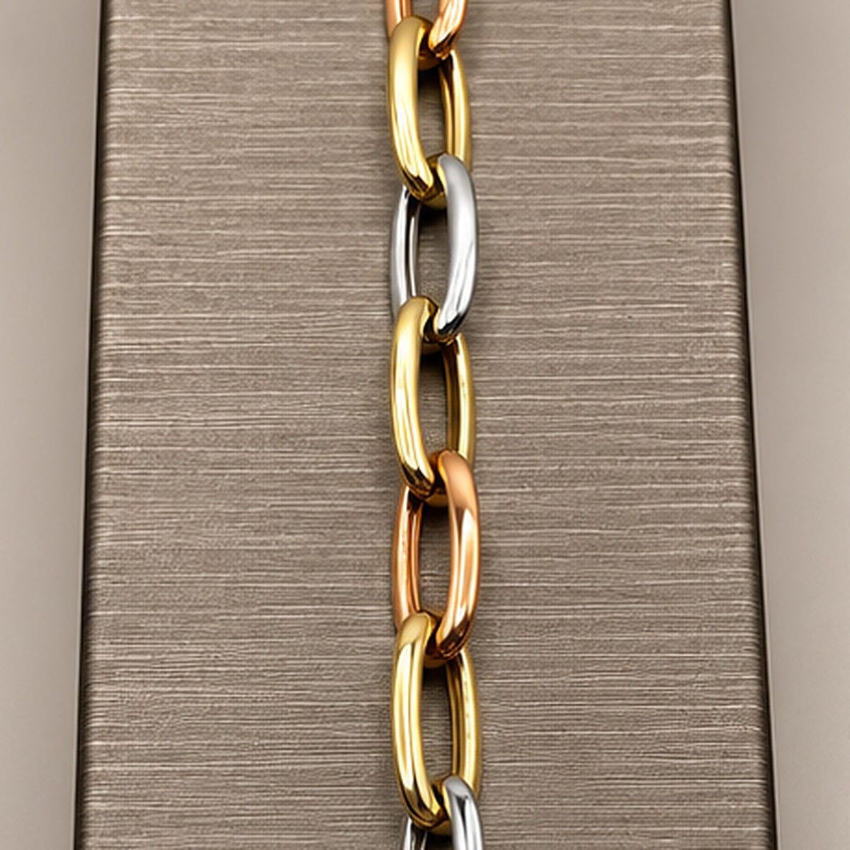 14K Tri-Tone Gold Oval Link Bracelet – 8 in