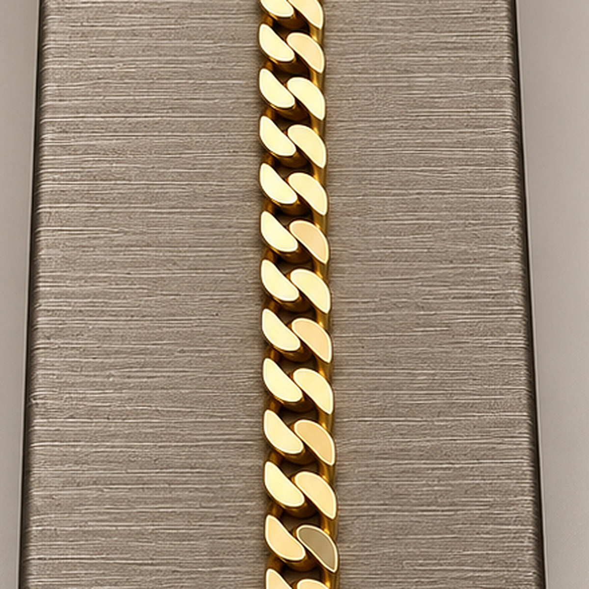 14K Yellow Gold Curb Link Bracelet – 8 in